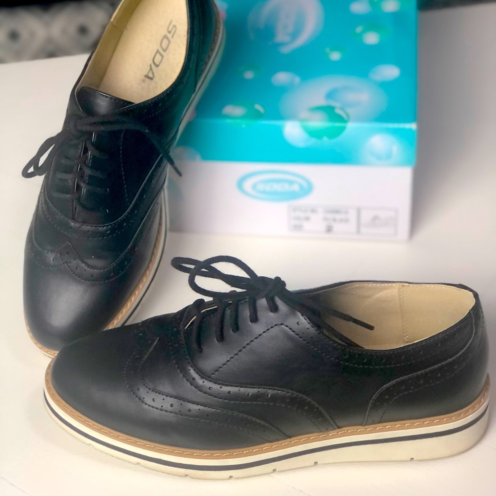 Soda Shoes Casino Black Oxford Flat w/Laces 9WMNS